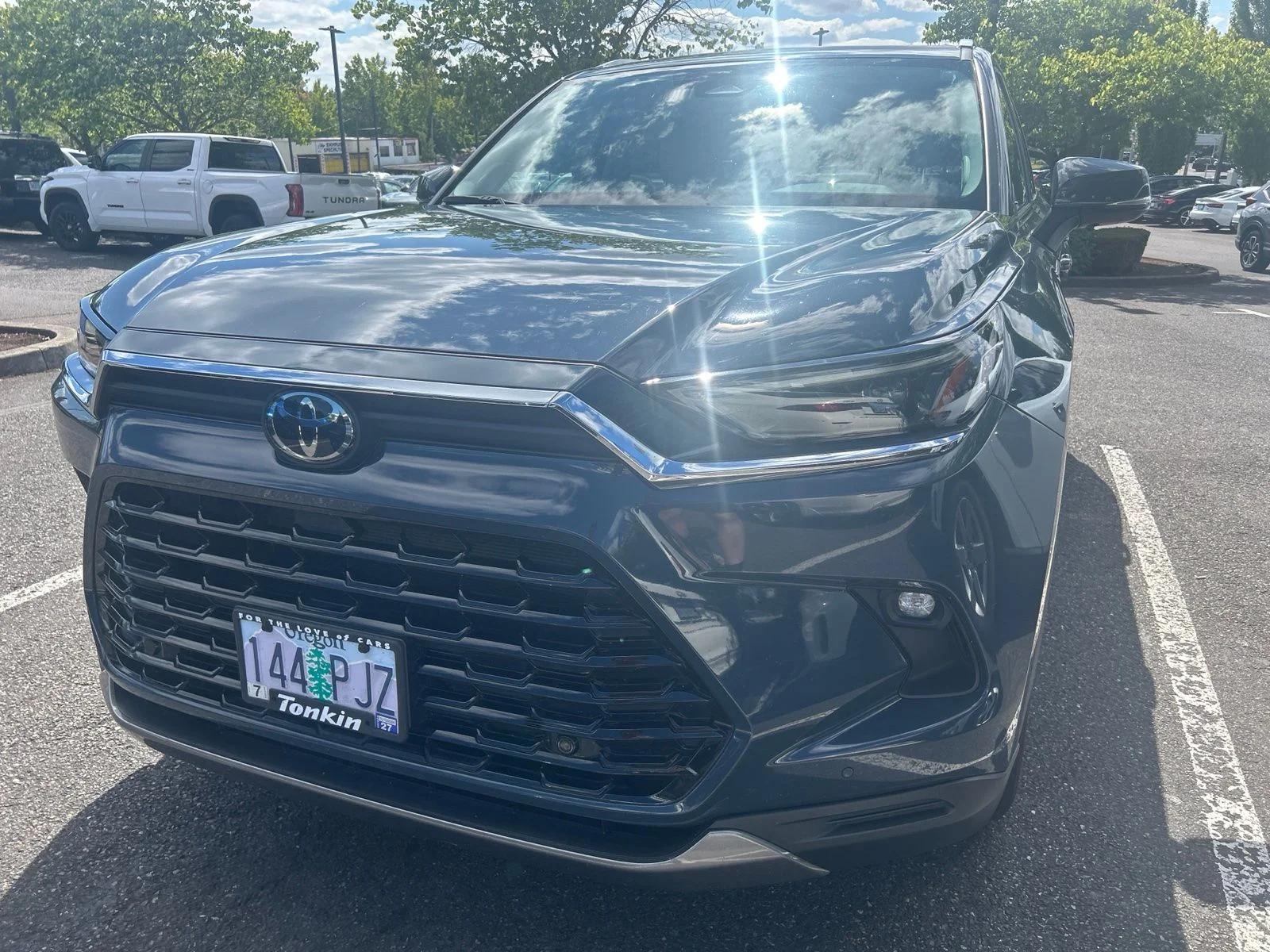 toyota grand highlander 2024 5TDAAAB50RS002048 image toyota grand highlander 2024 5TDAAAB50RS002048 image